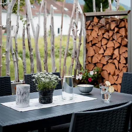 Ländleapartments Lägenhet *